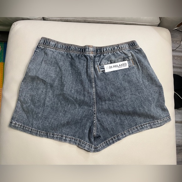 NWT - Zara Women’s Denim Relaxed Jogger Short - Size XL - Picture 4 of 7